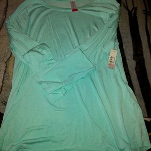 Women's longsleeve casual shirt